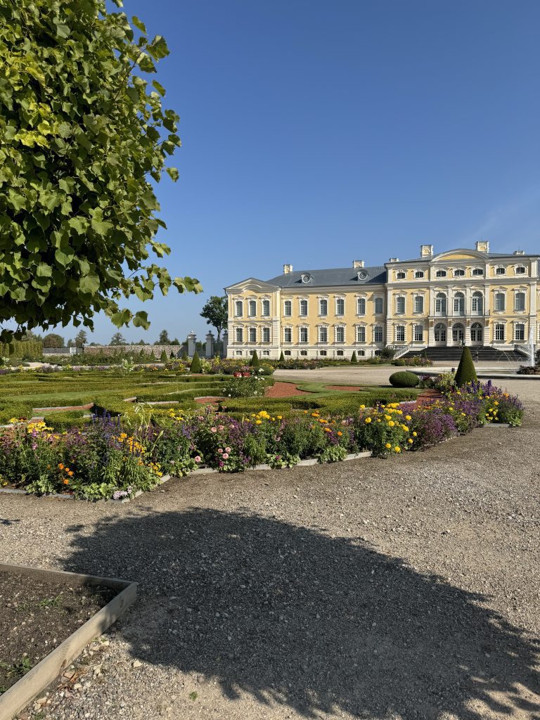 Riga to Rundale Palace3