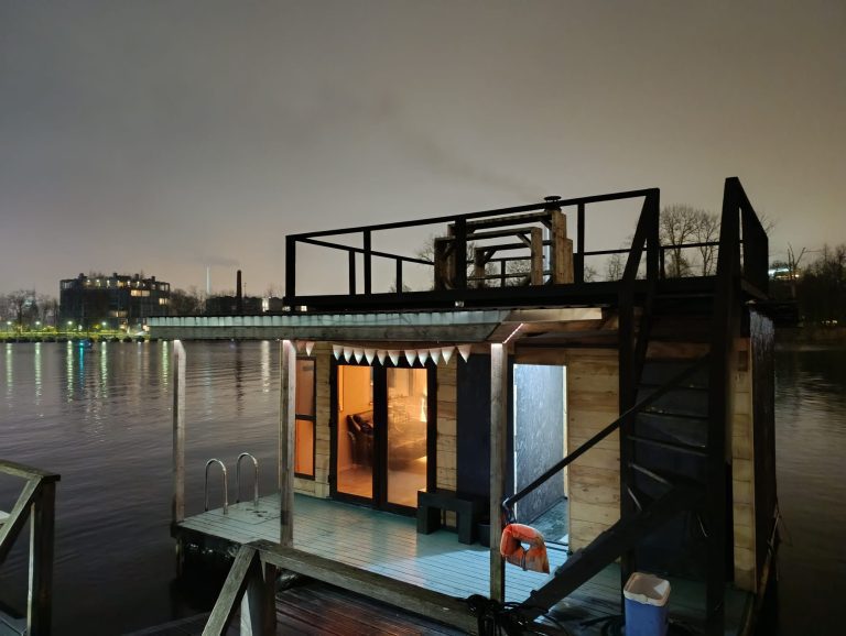 Floating Sauna4